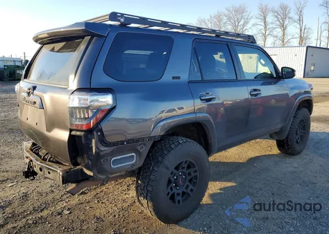 2019 Toyota 4Runner Sr5/Sr5 Premium z USA, uszkodzony, nr VIN JTEBU5JR8K5633757